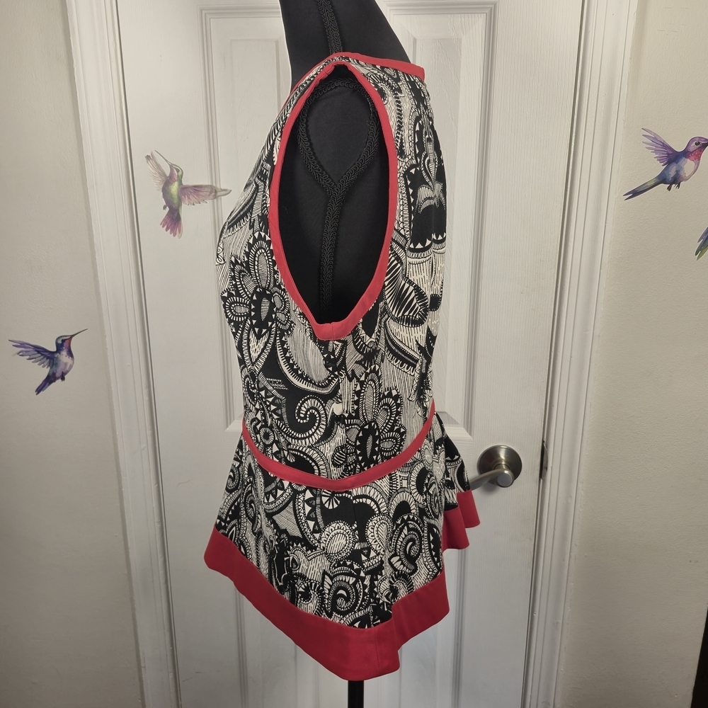 Nicole Miller Peplum Top - Black White Red Tribal Geometric Print Size L - Picture 4 of 6